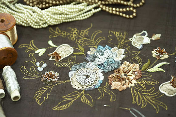 ビーズ刺繍